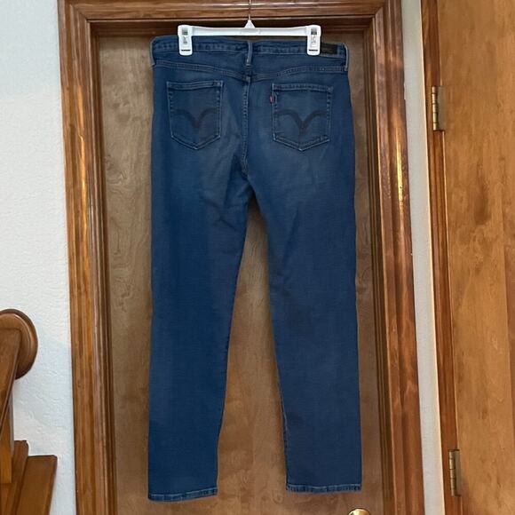 Levi's Boyfriend Jeans, Size 8M - Picture 2 of 9